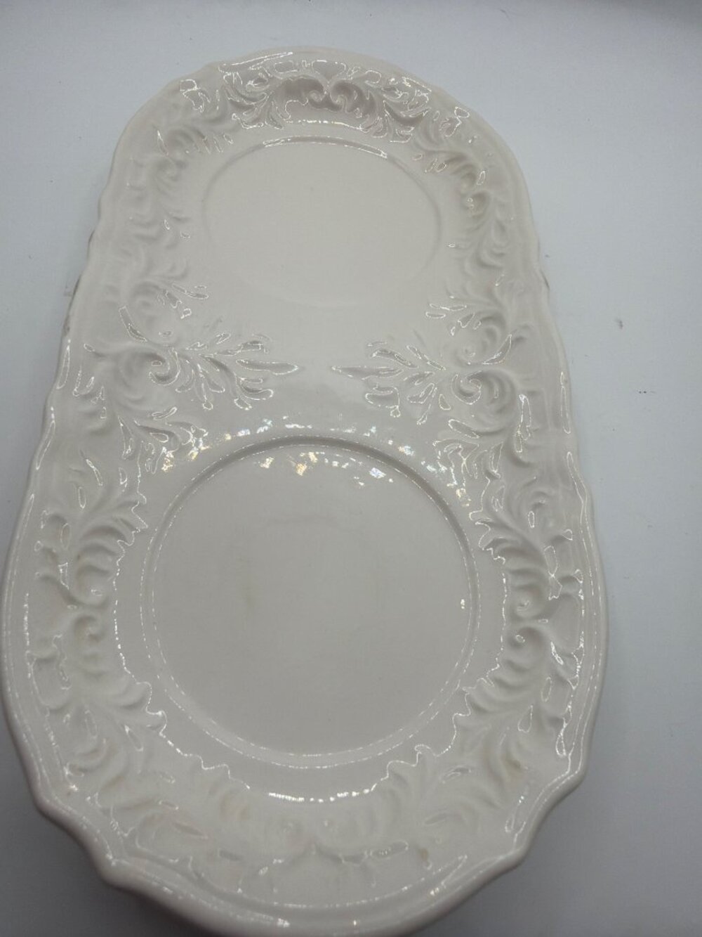 White Embossed Ceramic Double Plate Tray With Floral Pattern
